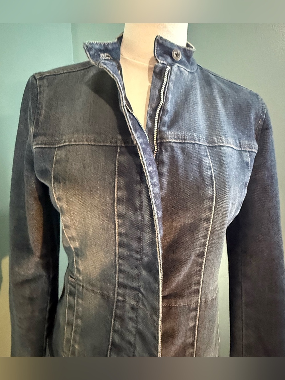 Weekend Max Mara Dark Wash Fitted Zip High Collar Denim Jacket- Size 6, Small
